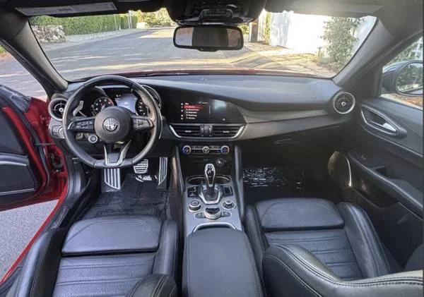 Alfa Romeo, $17,073 — Marketplace, For Sale on Riv, photo 5 of 5