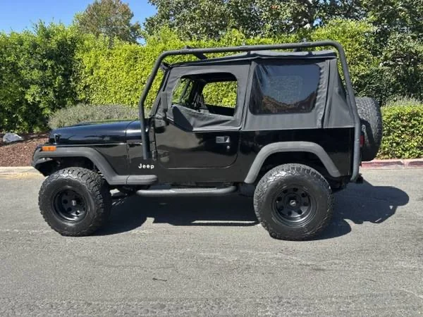 Jeep Wrangle, $5,200 — Marketplace, For Sale on Riv, photo 4 of 5